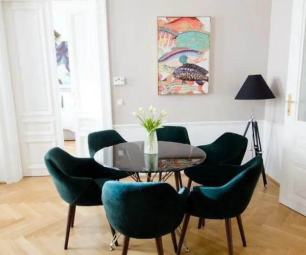 Studio s Urania - Mai'S s